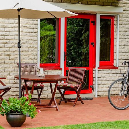 Family Inn Cottage With Terrace Palanga Luaran gambar